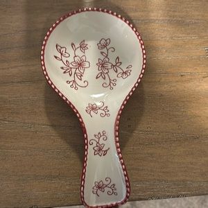 Temptations cranberry spoon rest